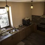 Red House Ваканционна къща Копривщица