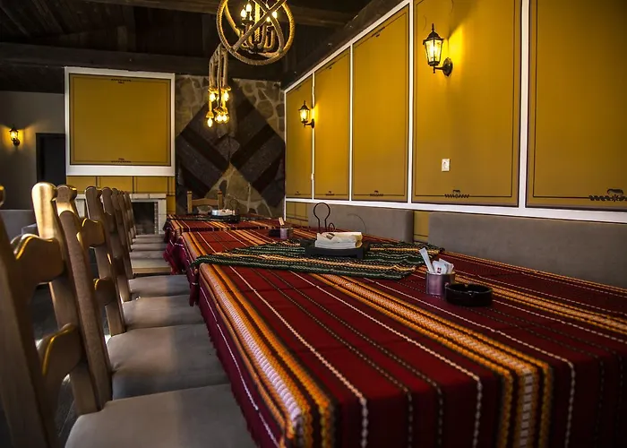 Red House * Kopriwschtiza