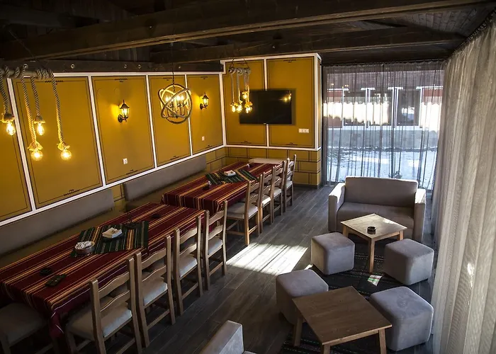 Red House * Kopriwschtiza